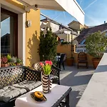 Palazzo San Luca Pensionat 4*