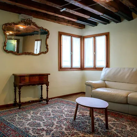 Pensión Palazzo San Luca