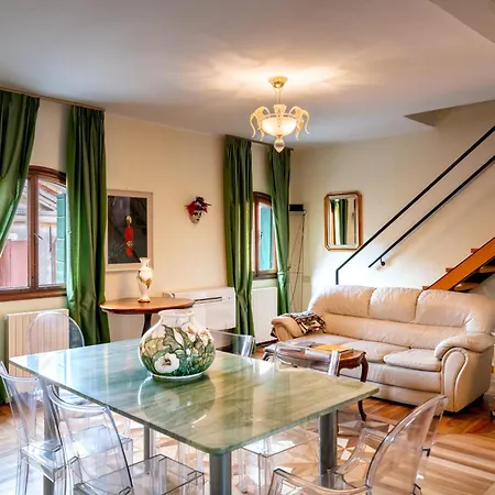 Palazzo San Luca 3* Venecia