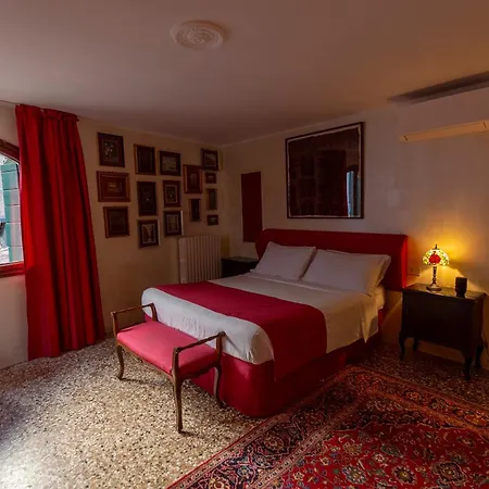 Palazzo San Luca Guest house Venice