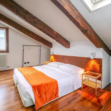 Palazzo San Luca 3* Venice