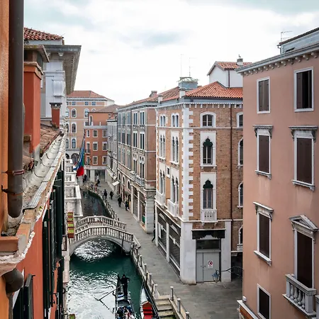 Palazzo San Luca 4* Venedig