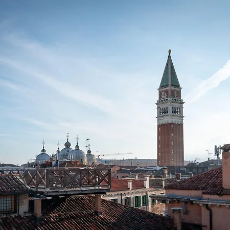 Palazzo San Luca
