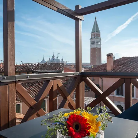 Palazzo San Luca Gæstehus