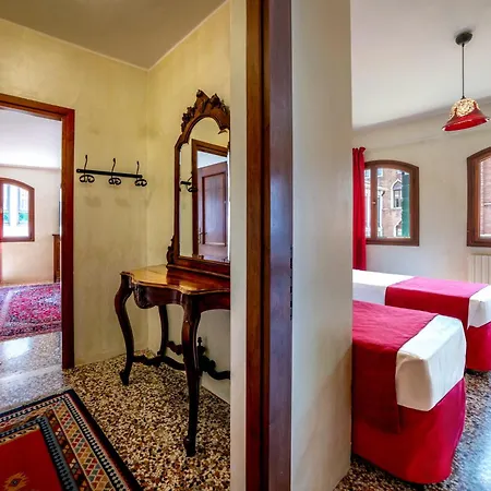 Palazzo San Luca 3* Venedig
