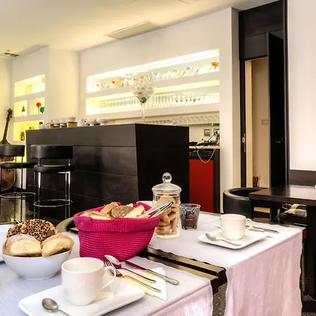 Palazzo San Luca Πανσιόν 4*