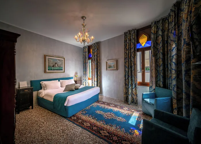 בית הארחה Palazzo San Luca 4*