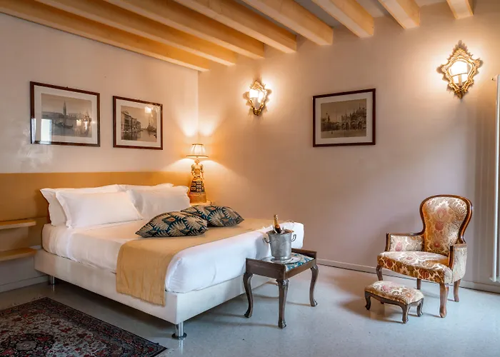 Palazzo San Luca בית הארחה